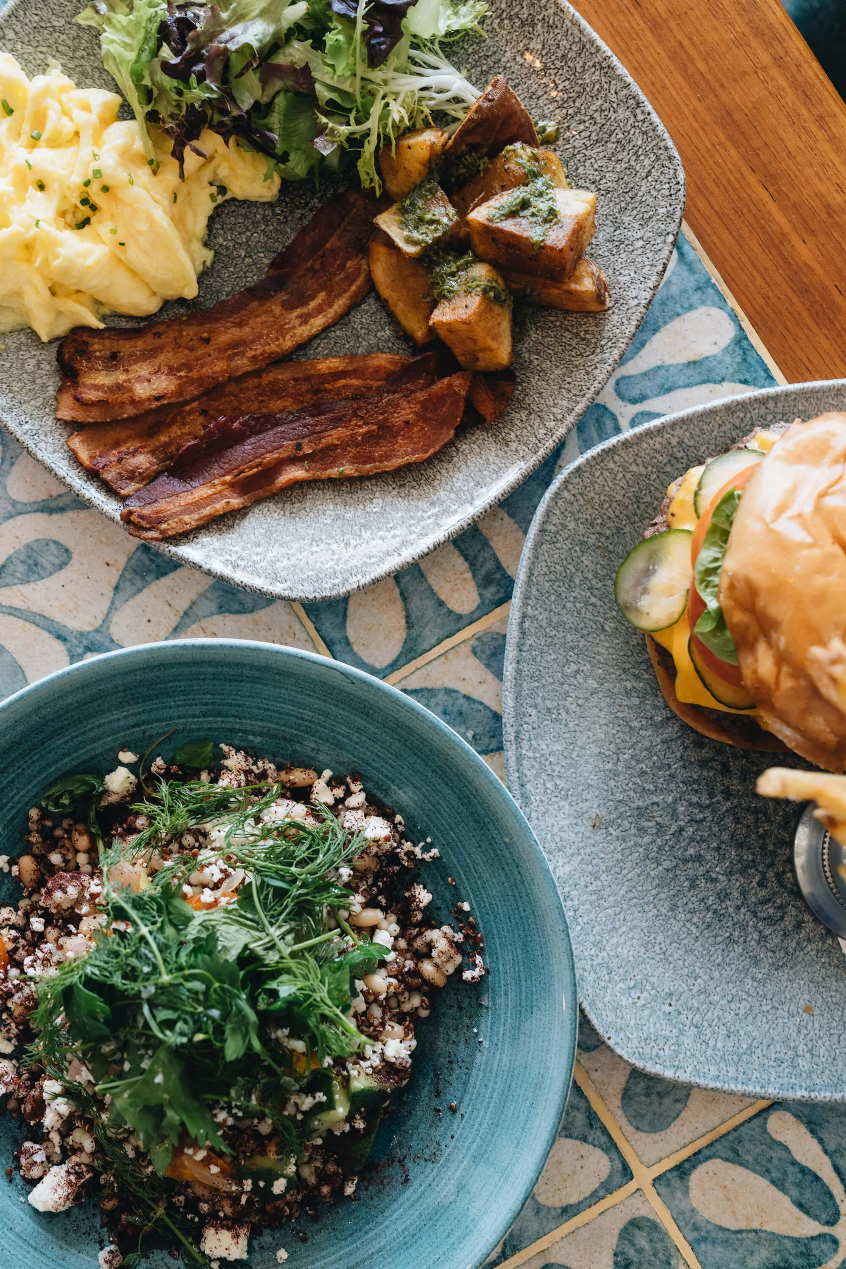 A variety of food options including breakfast, lunch and dinner